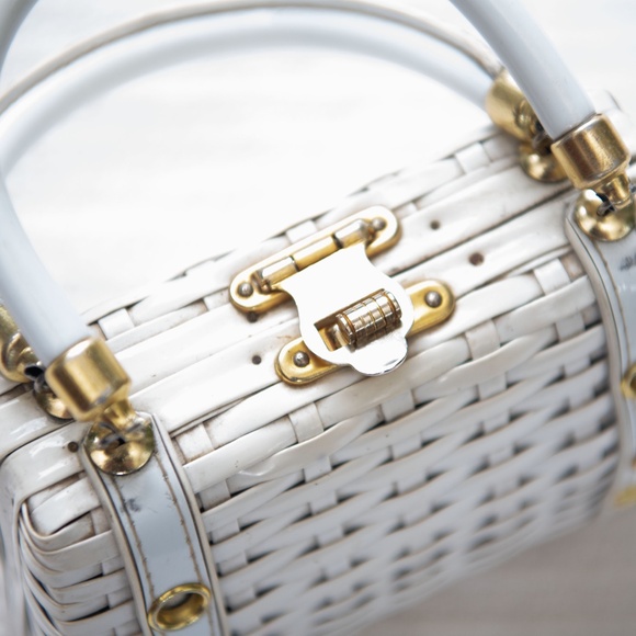PERFECT Mini Vintage 60s White Wicker Basket Handbag - Picture 4 of 16